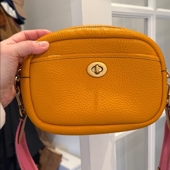 Coach Crossbody Bag - Picture 8 of 9